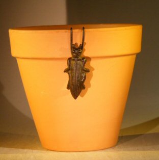 Cast Iron Hanging Garden Pot Decoration - Wasp<br>1.5 Wide x 3.25 High