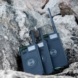 DTNO.I Practical 3 in 1 IP01 Outdoor Walkie Talkie Phone Case Power Bank for iPhone